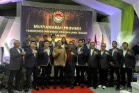 -AKLAMASI- Pangdam IV Diponegoro, Mayjen TNI Deddy Suryadi (baju batik), terpilih secara aklamasi menjadi Ketua Pengprov Taekwondo Jateng, dalam Musyawarah Provinsi Taekwondo Indonesia Jateng, pada Minggu (9/2/2025), di Cangkiran, Semarang. Foto : Dok.TI/metrojateng.id