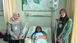 -LAYANAN BPJS KESEHATAN- Ika Pertiwi, salah satu peserta Program JKN segmen Peserta Bukan Penerima Upah (PBPU) yang sedang mendapatkan pelayanan rawat inap di RS UNIMUS dengan fasilitas BPJS Kesehatan. Foto : Dok.BPJS/metrojateng.id