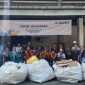 -SEDEKAH SAMPAH- Keterlibatan karyawan PT Solusi Bangun Indonesia Tbk memilah sampah dalam program Aksi Sedekah Sampah Bersama (SESAMA) yang dilaksanakan bekerja sama dengan bank sampah yang dikelola masyarakat sekitar pabrik. Foto : Dok.SBI/metrojateng.id