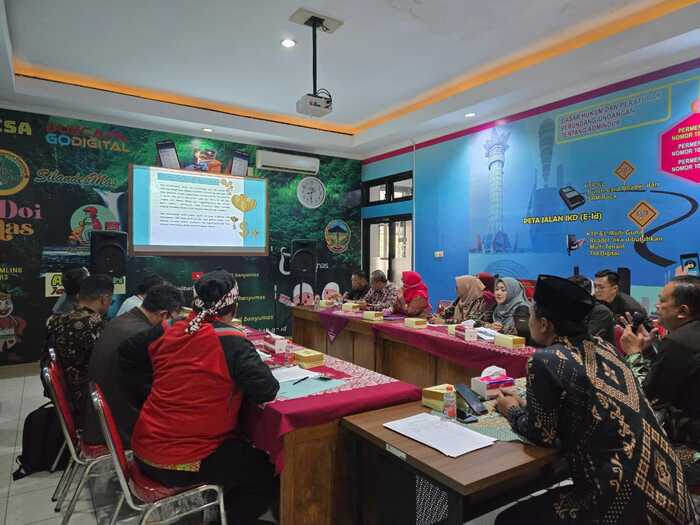 -RAPAT KOORDINASI- Dinas Kependudukan dan Pencatatan Sipil (Dindukcapil) Kabupaten Banyumas gelar Rapat Koordinasi bersama Kemenag Kabupaten Banyumas, Pengadilan Negeri (PN) Banyumas dan Purwokerto. Foto : Dok.Dindukcapil/metrojateng.id