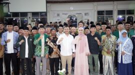 -KUNJUNGAN- Gubernur Jawa Tengah, Ahmad Luthfi sambangi acara “Nongkrong Bareng dan Silaturahmi Gubernur Jawa Tengah” bersama tokoh masyarakat dan tokoh agama setempat di Pendopo Kabupaten Kendal. Foto : Dok.Pemprov/metrojateng.id