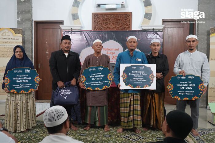 -TELKOMSEL SIAGA- Telkomsel Siaga Rafi 2025, Sambungkan Senyuman di Masjid Aisyah Gunung Pati Semarang. Foto : Dok.Telkomsel/metrojateng.id