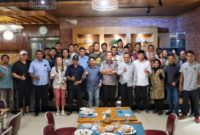 Kemitraan - Media Jateng bersama jajaran manajemen Fiesta dan Pengurus PWI Jateng melakukan foto bersama usai berbuka bersama , Jumat (7/3/2025). (ist/tya)