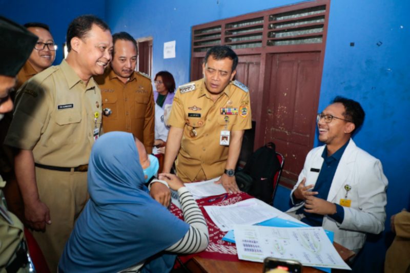 KESEHATAN - Gubernur Jawa Tengah Ahmad Luthfi memastikan pelayanan kesehatan dan pelayanan publik di sejumlah desa di wilayahnya berjalan dengan baik. (ist/tya)