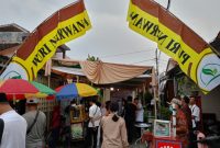 Ramai - Masyarakat perumahan Puri Nirwana Kaliwungu Kendal ramai- ramai mengunjungi acara buka bersama yang digelar PT HaqyBhakti Buana, Jumat (14/3/2025)