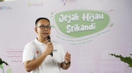 SVP Group Sustainability and Corporate Communication Telkom Ahmad Reza saat memperingati Hari Bumi 2025 (22/4). (Ist/Tya)