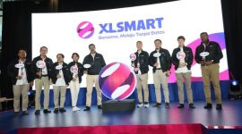 - XLSMART- CEO Rajeev Sethi, bersama jajaran direksi XLSMART memperkenalkan Identitas XLSMART 