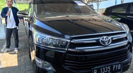 LELANG - Tan Hung Pau, Regional Operation Head Area Jawa JBA Indonesia, saat memberikan penjelasan proses lelang yang dilakukan PT JBA, Rabu (2/7/2025) di kantornya jalan Ngalian Semarang. (tya)