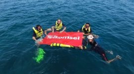 - DONASI- Bantu laut tetap biru dengan mendonasikan Telkomsel Poin. Foto : Dok.TSel.metrojateng.id