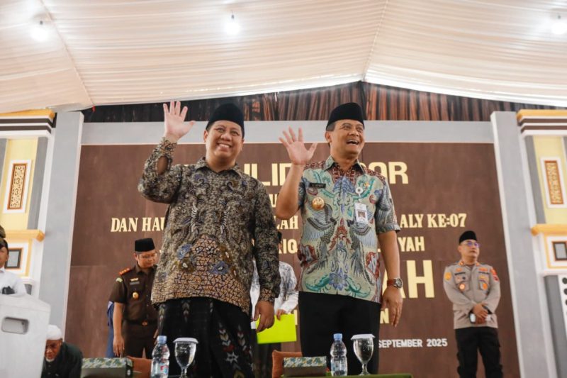 Gubernur Jawa Tengah, Ahmad Luthfi di acara Jam'iyyah Thoriqoh Syadziliyyah Pondok Pesantren Al Falah Sumberadi, Kabupaten Kebumen, Selasa, 9 September 2025.