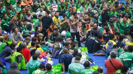 Gubernur Jawa Tengah, Ahmad Luthfi saat Sarasehan bersama Mitra Ojol dan ASK di GOR Jatidiri, Semarang, Jumat, 12 September 2025.