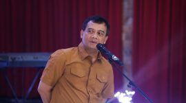 Gubernur Jawa Tengah Ahmad Luthfi saat menghadiri acara malam keakraban peringatan Hari Perhubungan Nasional (Harhubnas) 2025 di Kantor Dinas Perhubungan Jawa Tengah, Kota Semarang, Selasa malam, 16 September 2025.