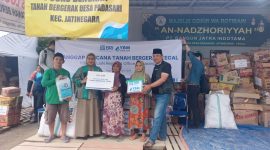 BRI menyalurkan paket bantuan darurat untuk meringankan beban para korban tanah gerak di Desa Padasari, Kecamatan Jatinegara, Kabupaten Tegal.