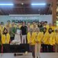 - KUNJUNGAN- Irwan Hidayat, Direktur Utama PT Industri Jamu dan Farmasi Sido Muncul Tbk, berfoto bersama dosen dan mahasiswa Kedokteran UNNES, saat kunjungan ke Pabrik Sido Muncul, di Bergas, Kabupaten Semarang, Kamis (7/5/2026). Foto : ist/metrojateng.id