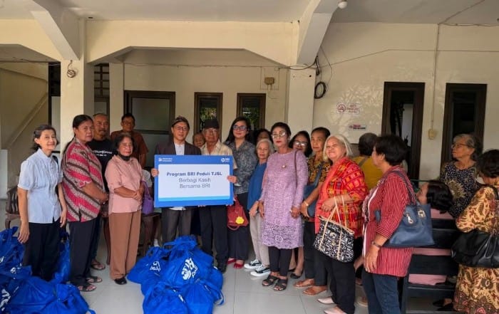 Berbagi Kasih Bersama BRI. Sebanyak 500 paket sembako disalurkan kepada jemaat di sejumlah gereja di Kota Semarang dan sekitarnya, Senin (13/7/2026). Foto : Dok.BRI/metrojateng.id