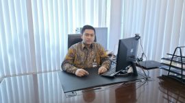Pemimpin Kantor Cabang BRI Salatiga, Matthew Spencer.