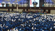 Karding kepada Mahasiswa Baru Undip: AI Bisa Cerdas, tapi Tak Bisa Menggantikan Integritas. Foto : ist/metrojateng.id