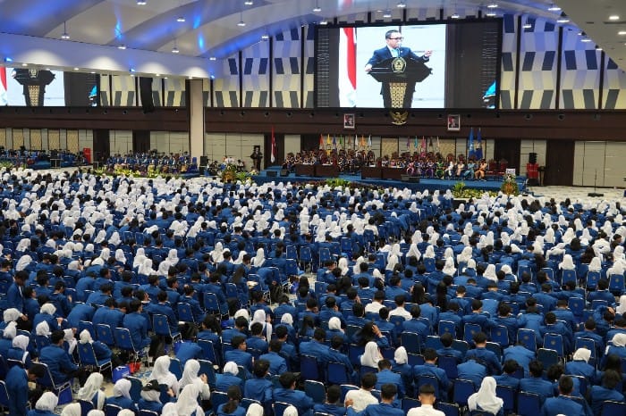 Karding kepada Mahasiswa Baru Undip: AI Bisa Cerdas, tapi Tak Bisa Menggantikan Integritas. Foto : ist/metrojateng.id