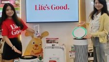 - EDUKASI KUALITAS UDARA: LG Electronics Indonesia menghadirkan berbagai solusi tata udara LG PuriCare dalam Indonesia International Pet Expo (IIPE) 2026 di ICE BSD, Tangerang. Pengunjung dapat mencoba langsung produk sekaligus mendapat edukasi mengenai pentingnya kualitas udara bagi keluarga dan hewan peliharaan. FOTO : DOK.LG ELEKTRONIK/metrojateng.id