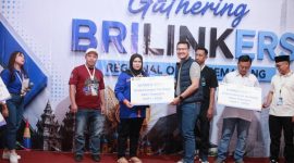 - RAIH PENGHARGAAN: Agen BRILink kelolaan BRI BO Salatiga, Ibu Sundari, meraih penghargaan Best Disbursement Pencairan Dana Talangan dari anak perusahaan BRI Group. Penghargaan tersebut menjadi bukti optimalnya pemanfaatan fasilitas dana talangan dalam mendukung aktivitas transaksi agen. Foto : Dok.BRI/metrojateng.id