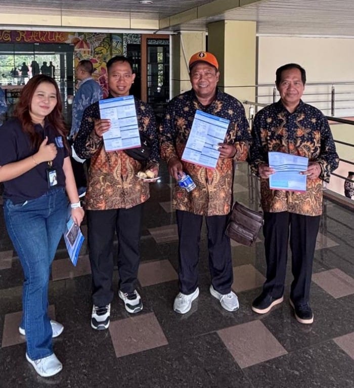 - BUKA REKENING BRI- BRI Semarang Brigjen Sudiarto mendukung kegiatan PMI Jawa Tengah melalui pembukaan stan layanan perbankan, dan fasilitas pembukaan rekening gratis bagi penerima penghargaan donor darah. Foto : Dok.BRI/metrojateng.id